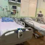 Медичні ліжка та обладнання, отримані лікарнями Херсонщини в рамках гуманітарної допомоги.