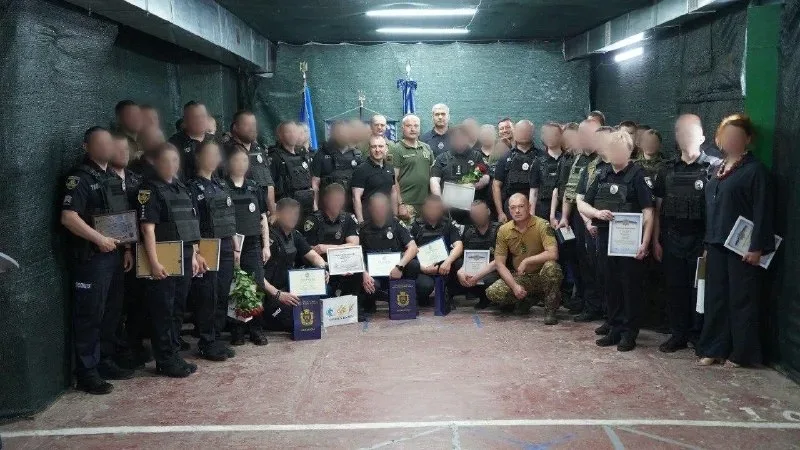 П’ять поліцейських Херсонщини отримали нагрудні знаки «Захиснику Херсонщини»