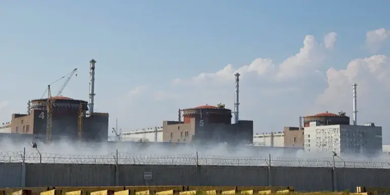 Пошкоджена лінія електропередач внаслідок удару дрона біля Генічеська 4