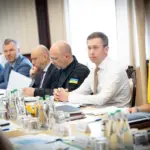 Прем'єр-міністр Сергій Корецький на засіданні з міністерствами