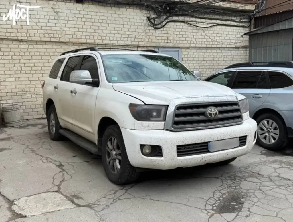 Суд відмовився арештувати Toyota Sequoia ексдиректора “Будпостач-СТСВ”