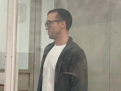 Затриманий російський військовий Станіслав Сташевський у суді в Києві, якого звинувачують у державній зраді та запуску дронів по Херсону. 2