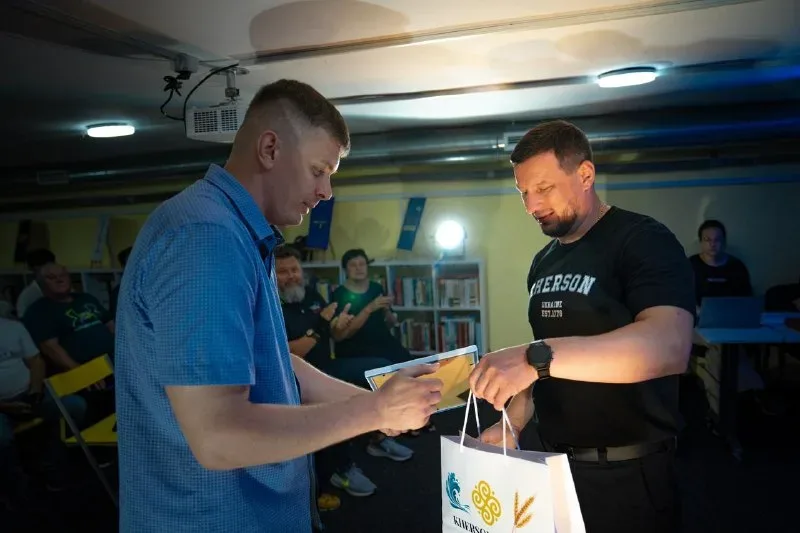 Тренери Херсонщини отримують відзнаки від Міністерства молоді та спорту України 4