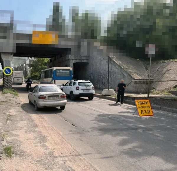 У Херсоні п’яний водій автобуса травмував 73-річного велосипедиста