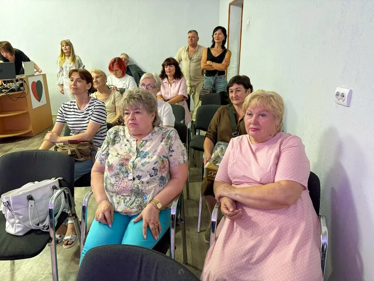 Запуск проєкту «Зі Своїми Про Своє» в Херсоні з подкастами про стійкість та творчість 4