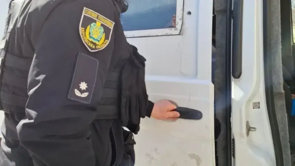 У Новорайській громаді поліція евакуювала пораненого дроном чоловіка