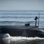 Українські морські дрони Barracuda запускають FPV-дрони для ударів по цілях у Залізному Порту на Херсонщині