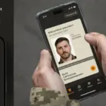 Скріншот мобільного застосунку Армія+ з електронним військовим квитком на екрані