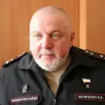 Символічне зображення правосуддя або розслідування, що стосується військових злочинів