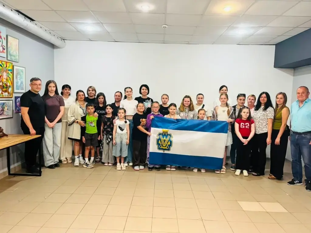 Юні херсонці побачили мультфільм Еволюція в Кривому Розі