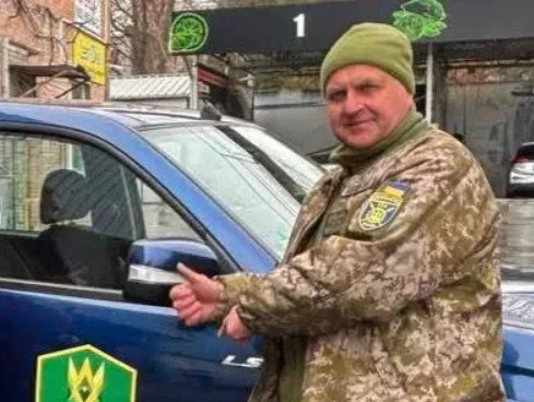 Захисник Віталій Перевенок з державною нагородою «За оборону України» 1