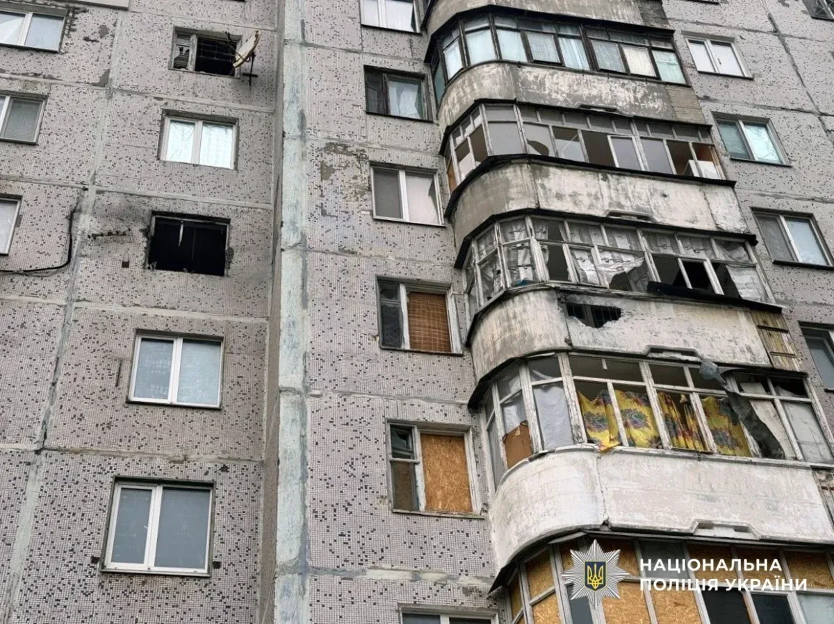 Пошкодження після обстрілів на Херсонщині: зруйновані будівлі, пожежі, поле з зерновими 6