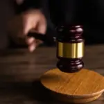 Жінка отримує вирок суду за участь в організації псевдореферендуму на Херсонщині, засуджена за колабораціонізм