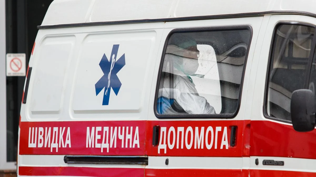 Російський дрон у Херсоні атакував бригаду швидкої, яка прямувала на виклик