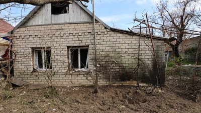 Війська РФ обстріляли Корабельний район Херсона: вибухові травми отримали дві жінки