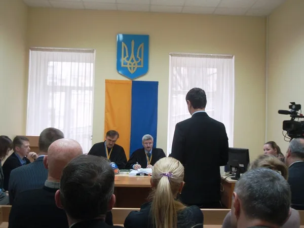 Суд отменил мировое соглашение между ОАО “”Херсонские комбайны” и ООО “ХМЗ” (дополнено)
