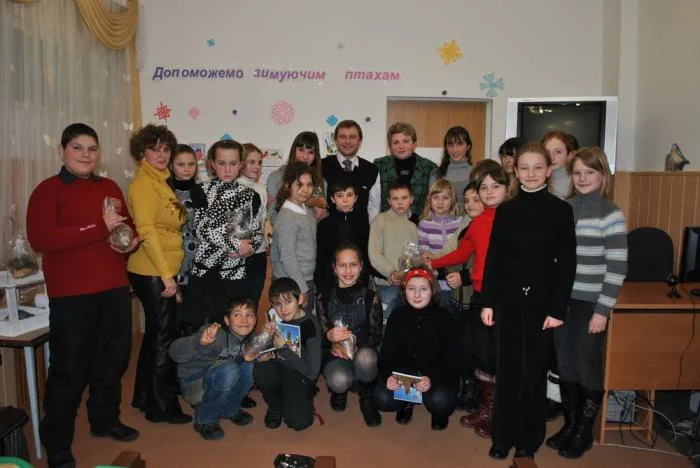 В Херсоне проходит ежегодная акция «Поможем зимующим птицам»