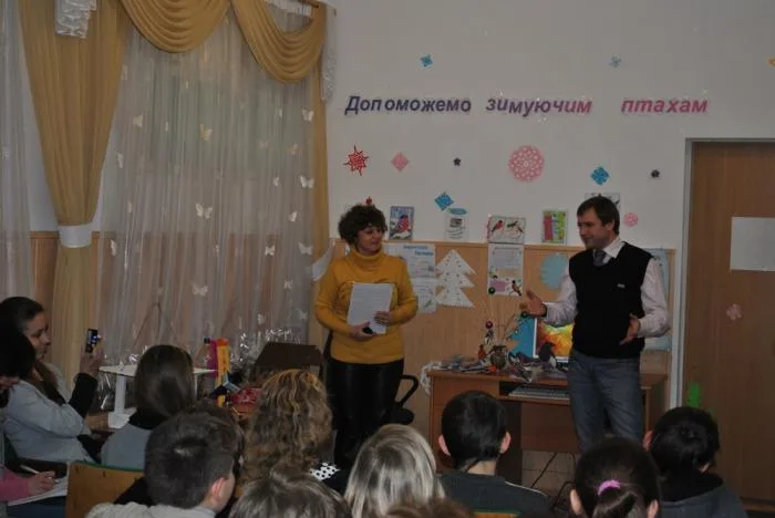 В Херсоне проходит ежегодная акция «Поможем зимующим птицам»