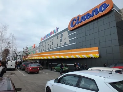 В Херсоне открыта первая очередь ТРЦ «Фабрика»
