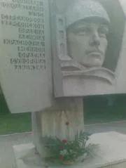 20 июня херсонцы будут отмывать памятник советским воинам от вандальных рисунков