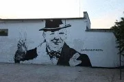 Художники разрисовали полуостров Бирючий “под орех”