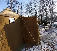 На Херсонщине откроют 28 пунктов обогрева бездомных. Но когда? (уточнено)