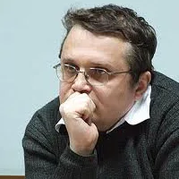 Партийный «философ», избивающий журналиста