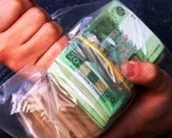 На взятке в 6 тыс. долларов попался глава Новофедоровского сельсовета