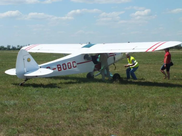 Сегодня 2 тыс. херсонцев пришли посмотреть на ретро-самолеты аэроклуба Air Squadron