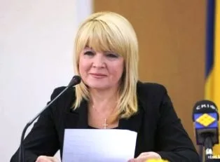 На Бережную составили сразу три протокола о коррупции (дополнено)