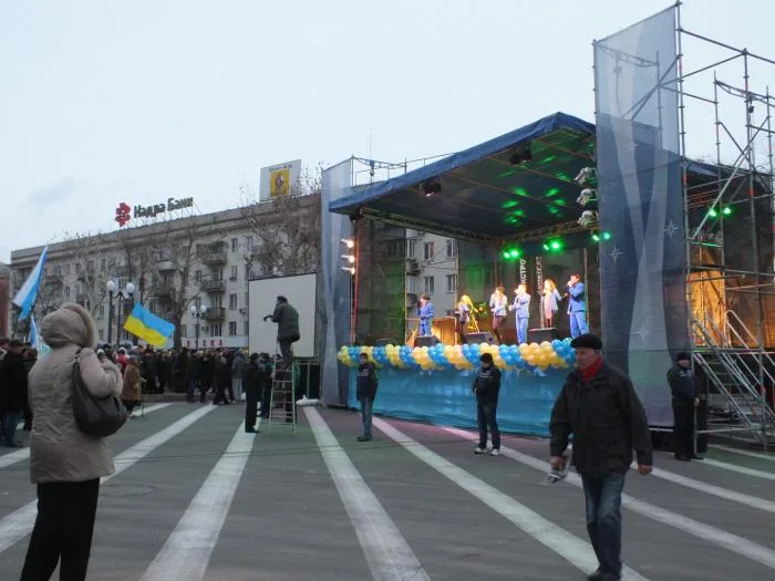 Херсонские регионалы во главе с губернатором провели свой Майдан