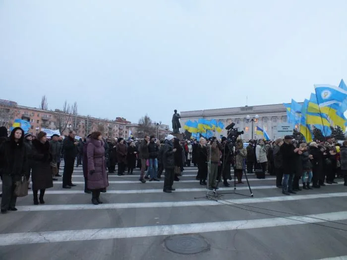 Херсонские регионалы во главе с губернатором провели свой Майдан