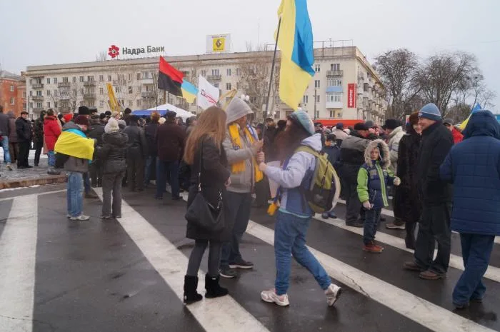 Сегодня в Херсоне сторонники евроинтеграции собрались на Евромайдан в 17-й раз