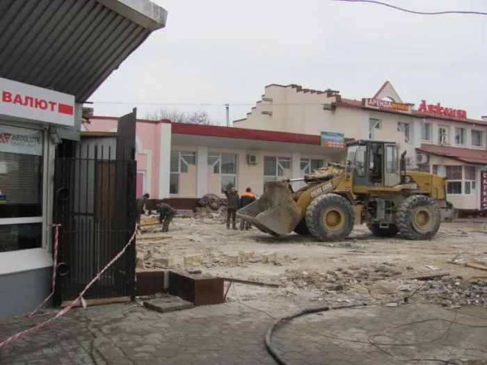 В районе херсонкого вокзала “зачистили майдан”