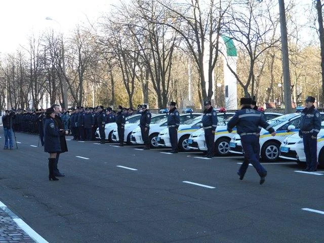 Херсонские ГАИшники будут ездить на новеньких гибридных Toyota