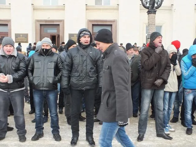 Два херсонских Майдана: кто кого провоцирует?