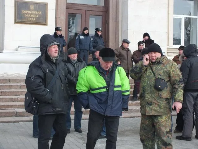 Два херсонских Майдана: кто кого провоцирует?