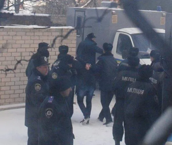 Еще одного задержанного студента отпустили под домашний арест (дополнено)