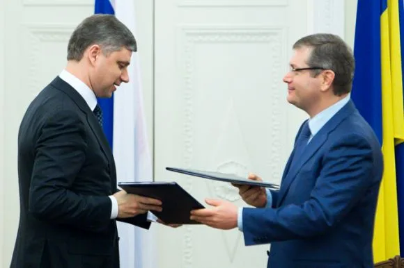 Александр Вилкул: Правительства Украины и России утвердили задание на разработку ТЭО строительства транспортного перехода через Керченский пролив