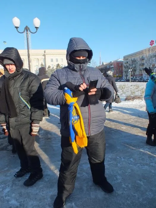 Херсонские нардепы от ПР пытались мирить два Майдана