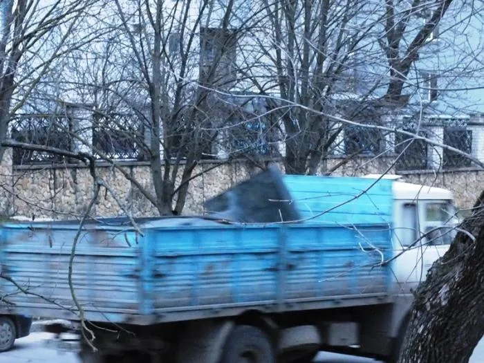 В Херсоне демонтировали памятник Дзержинскому