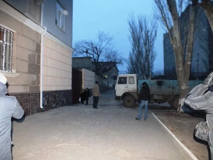 В Херсоне демонтировали памятник Дзержинскому