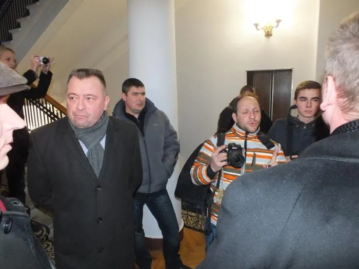 В Херсоне захватили ОГА. Костяк написал заявление об отставке (дополнено)