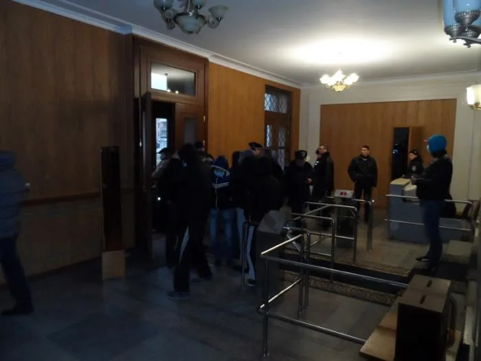 В Херсоне захватили ОГА. Костяк написал заявление об отставке (дополнено)