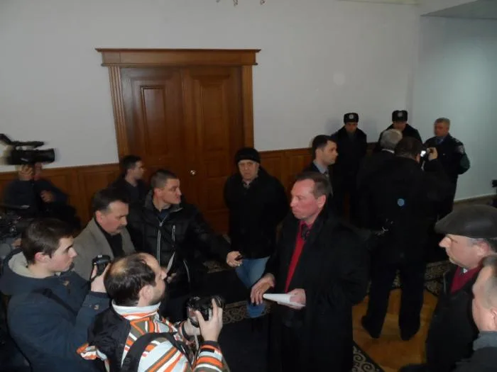 В Херсоне захватили ОГА. Костяк написал заявление об отставке (дополнено)