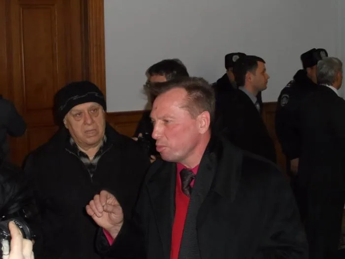 В Херсоне захватили ОГА. Костяк написал заявление об отставке (дополнено)