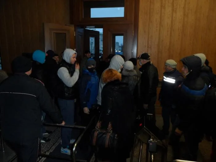 В Херсоне захватили ОГА. Костяк написал заявление об отставке (дополнено)