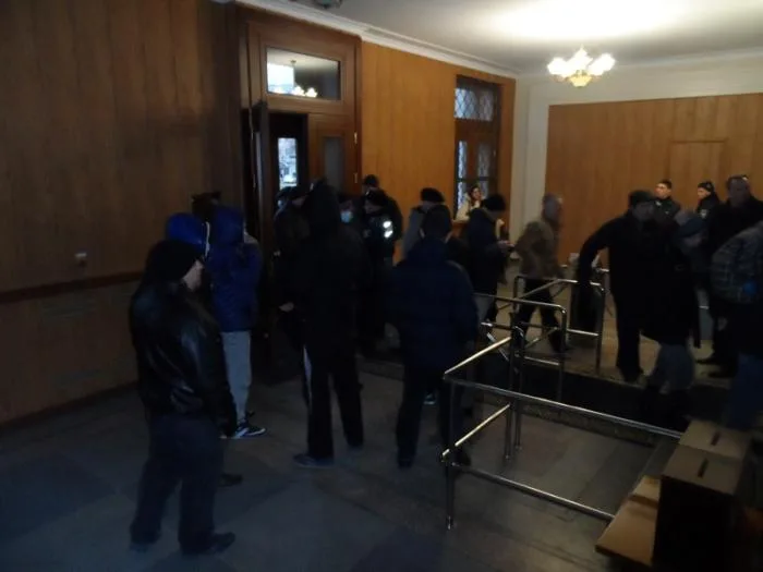 В Херсоне захватили ОГА. Костяк написал заявление об отставке (дополнено)
