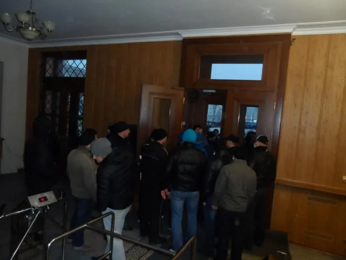 В Херсоне захватили ОГА. Костяк написал заявление об отставке (дополнено)