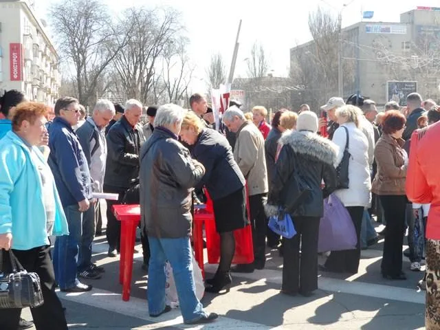 Херсонские коммунисты затерялись между Евромайданами (фоторепортаж)